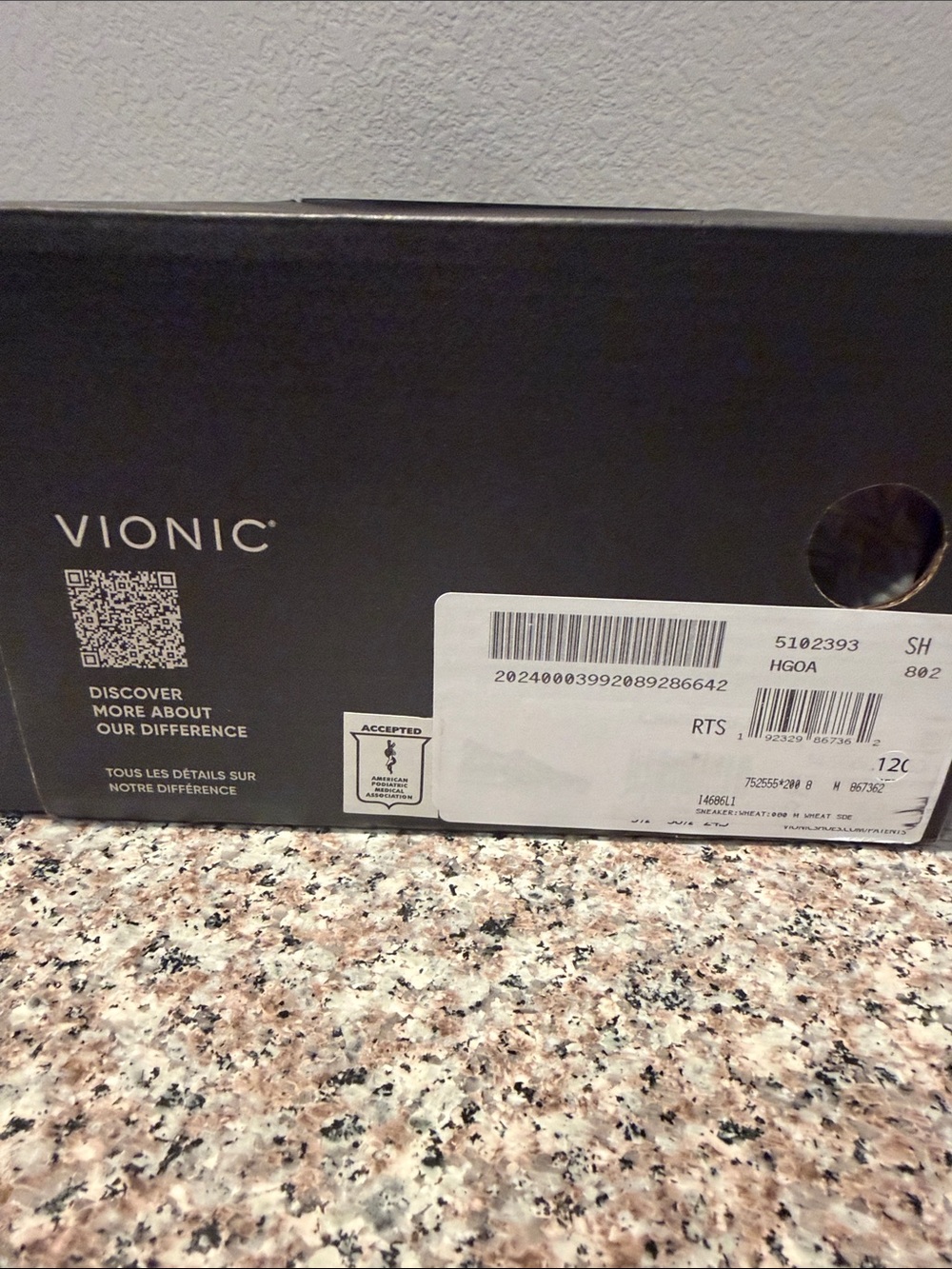 Vionic Kimmie Perforated Suede Slip-on Sneaker - NIB.  Women’s size 8 (wheat) - Picture 3 of 3